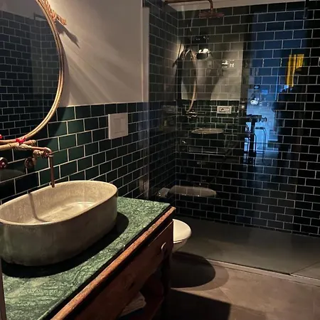 Jacuzzi La Stratodda Ostuni Torre Guaceto 公寓 *